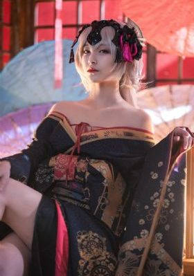 巴黎夜未眠